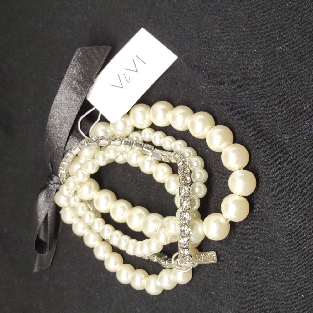 Vivi glass pearls & crystals bracelet